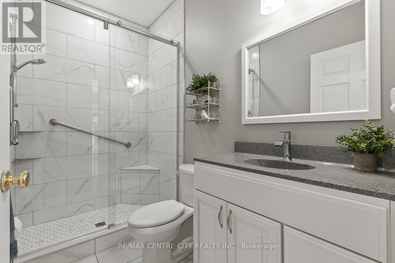 143 Greyrock Crescent, London East, Ontario  N5Y 6L5 - Photo 25 - X12838670