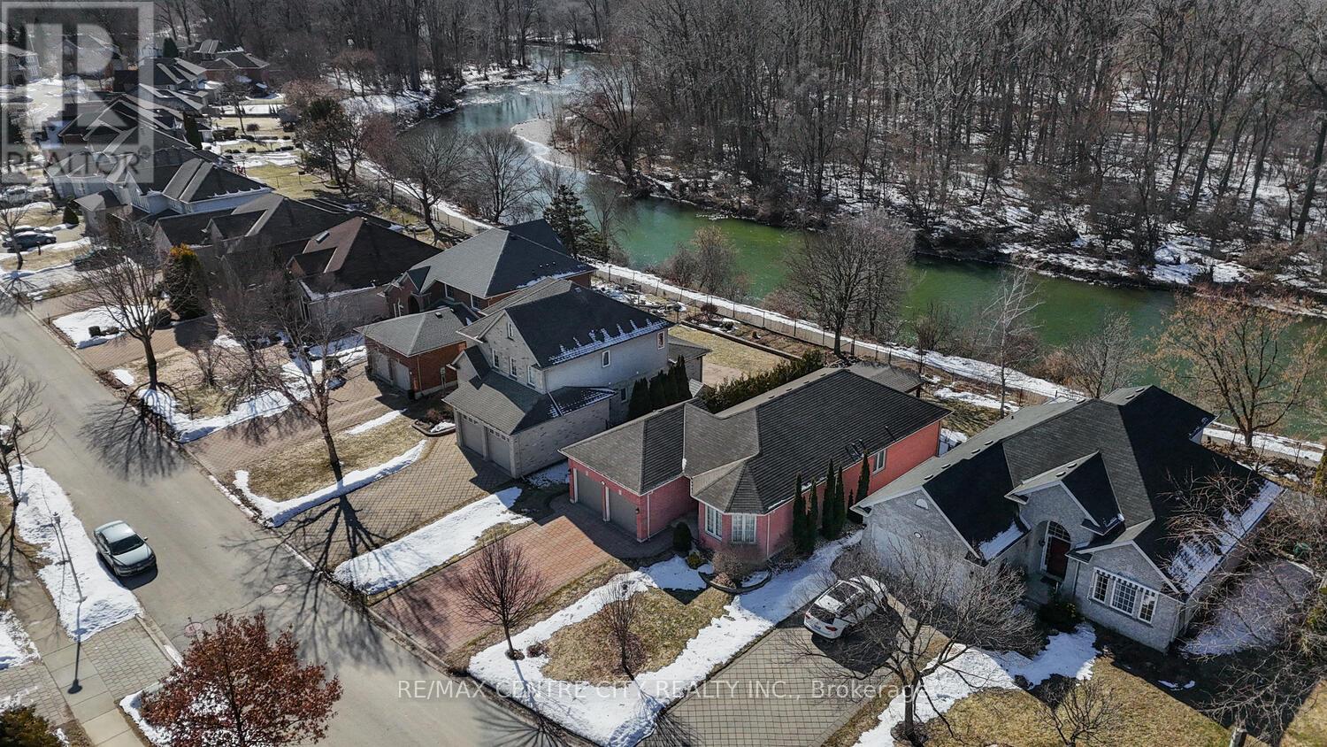 143 Greyrock Crescent, London East, Ontario  N5Y 6L5 - Photo 4 - X12838670