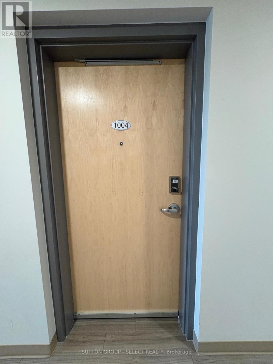 1004 - 99 Pond Mills Road, London South, Ontario  N5Z 3X3 - Photo 3 - X12838696