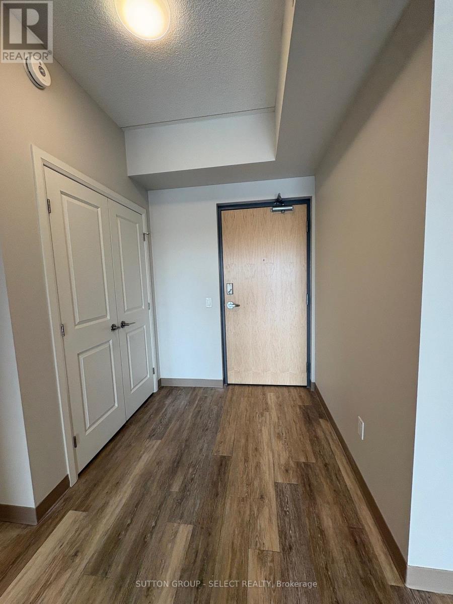 1004 - 99 Pond Mills Road, London South, Ontario  N5Z 3X3 - Photo 6 - X12838696