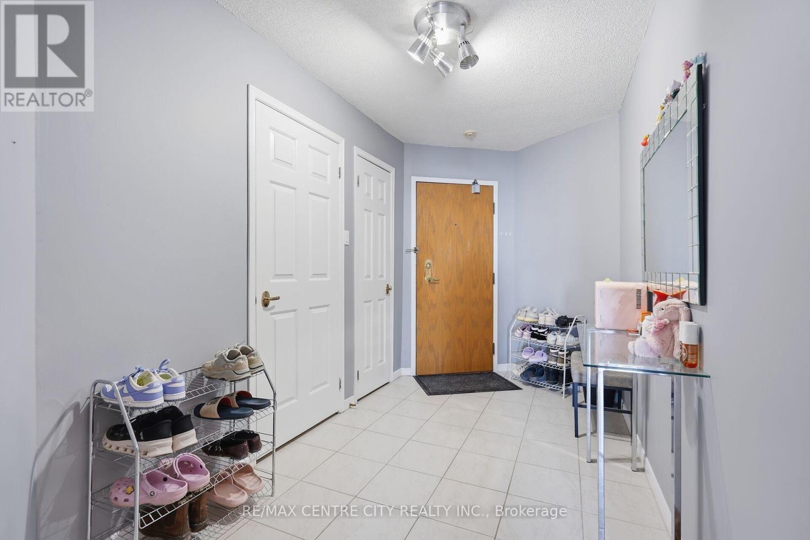 1503 - 695 Richmond Street, London East, Ontario  N6A 5M8 - Photo 3 - X12838738