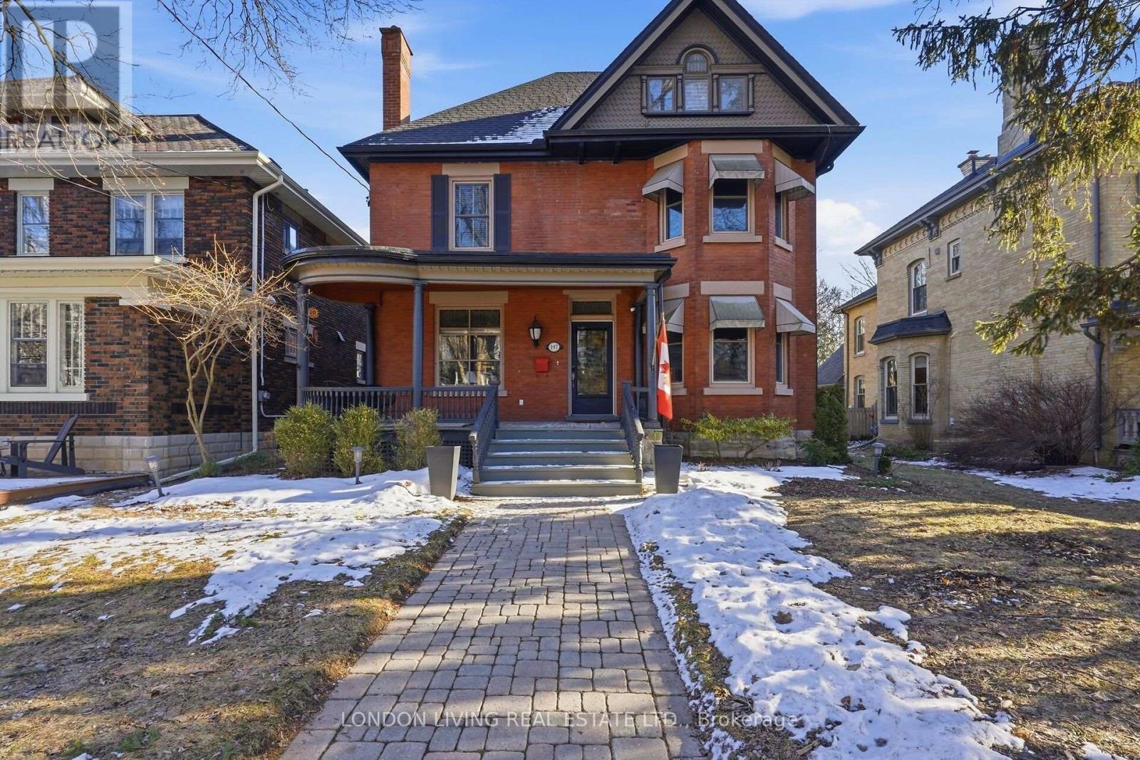 197 Elmwood Avenue E, London South, Ontario  N6C 1K1 - Photo 2 - X12838860