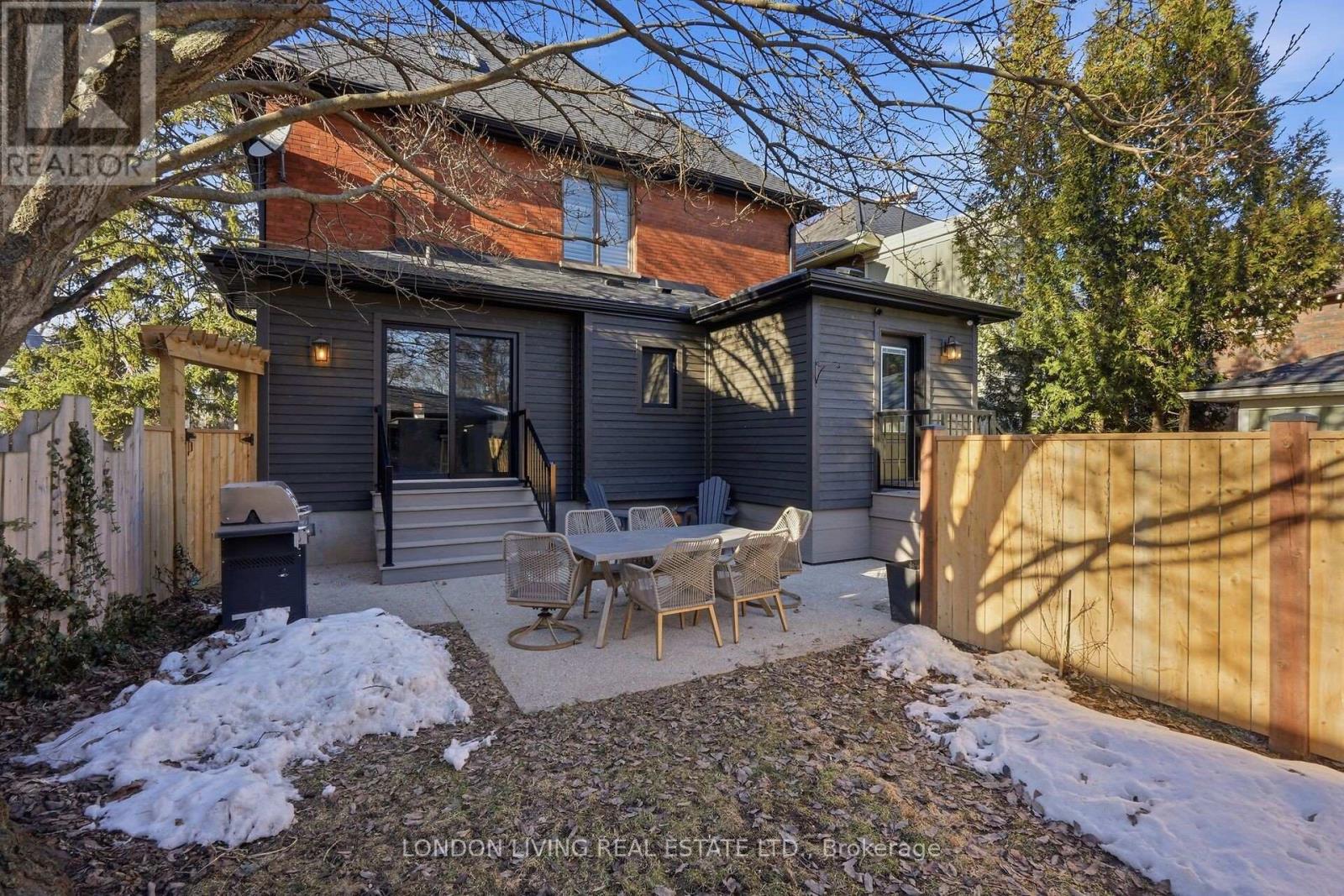 197 Elmwood Avenue E, London South, Ontario  N6C 1K1 - Photo 40 - X12838860