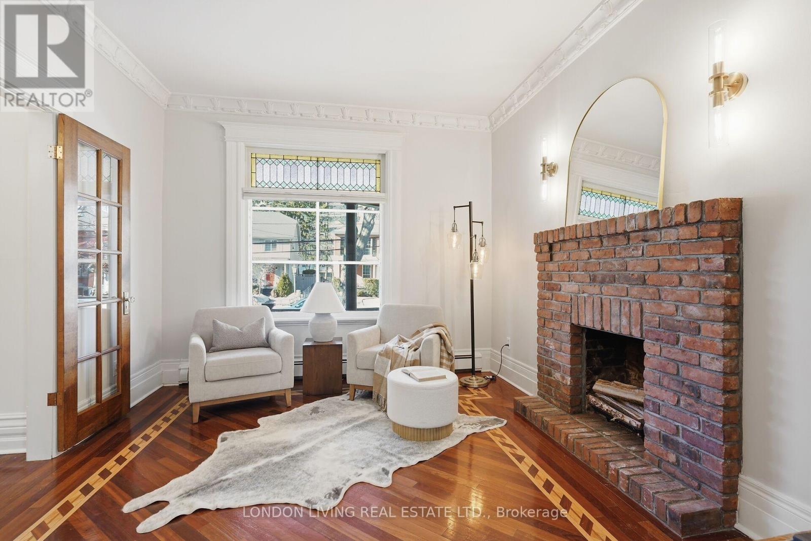 197 Elmwood Avenue E, London South, Ontario  N6C 1K1 - Photo 7 - X12838860