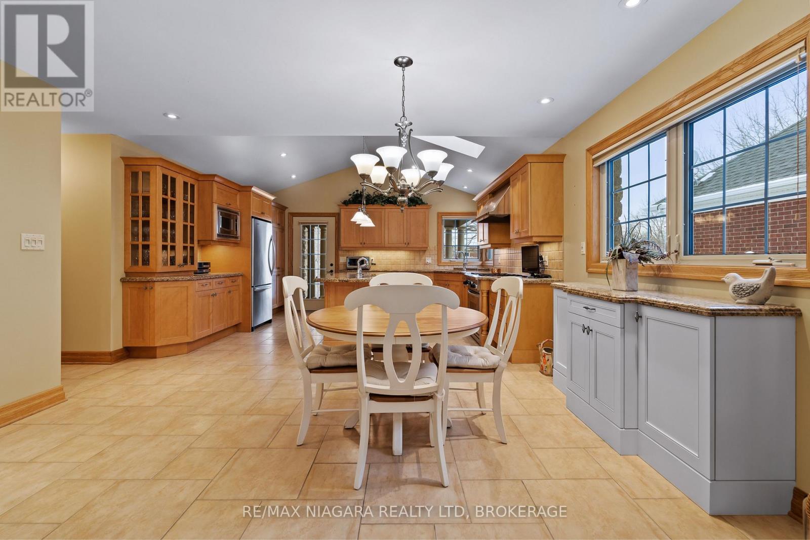 222 Four Mile Creek Road, Niagara-On-The-Lake, Ontario  L0S 1P0 - Photo 14 - X12716880