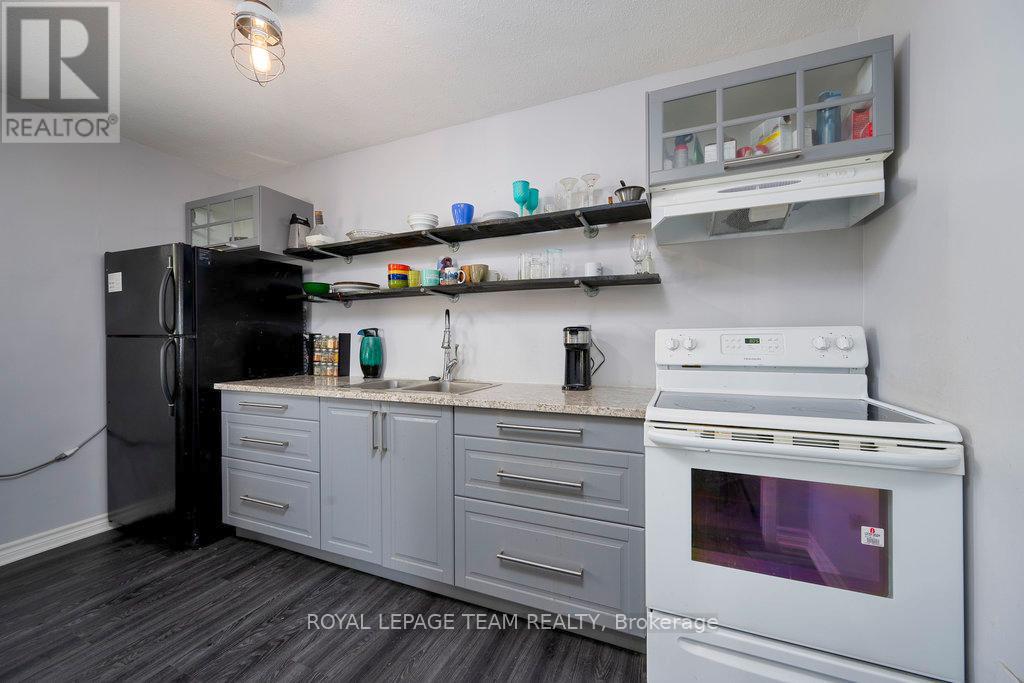 422 Donald B Munro Drive, Ottawa, Ontario  K0A 1L0 - Photo 9 - X12838702