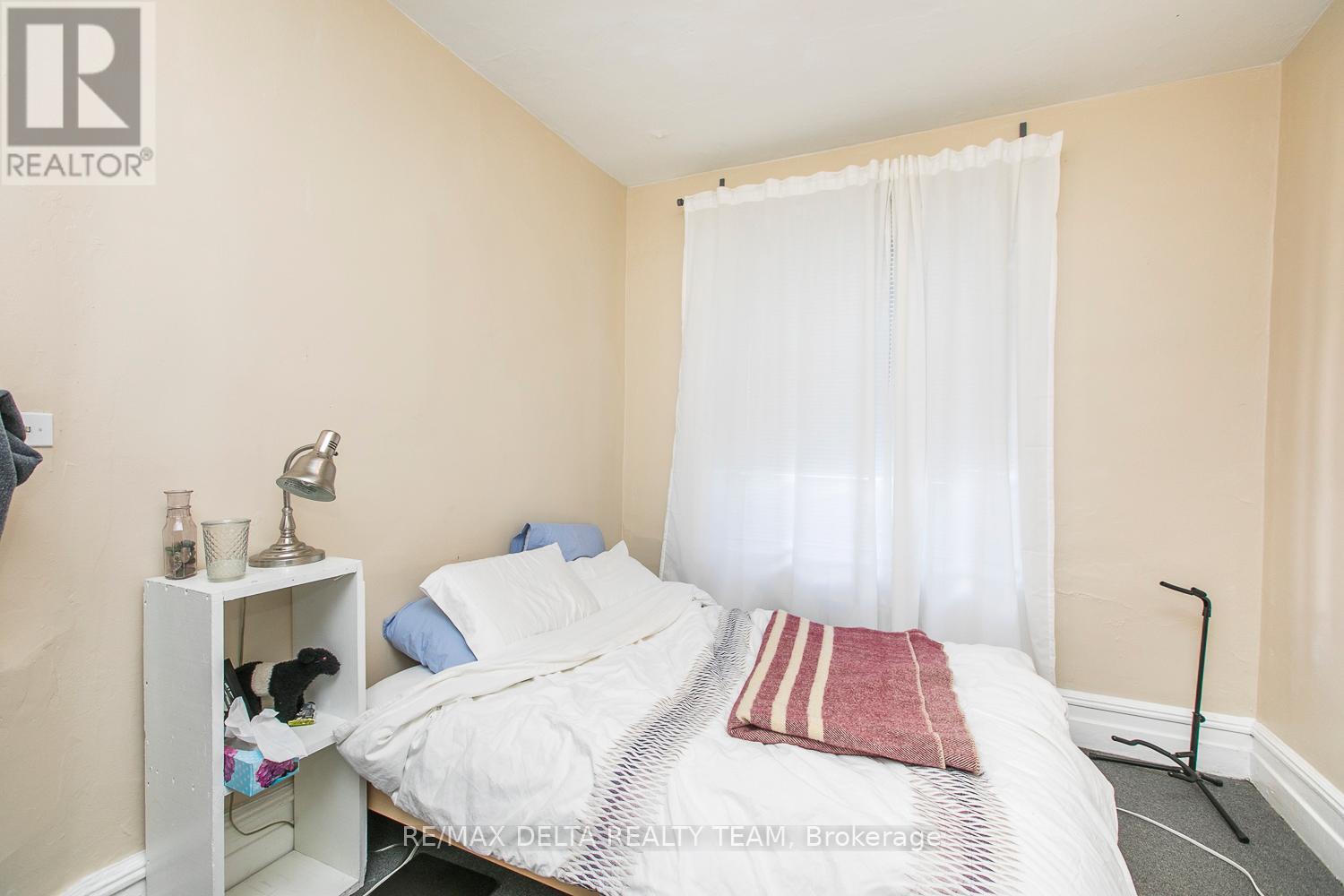 27 Perkins Street, Ottawa, Ontario  K1R 7G4 - Photo 7 - X12838750