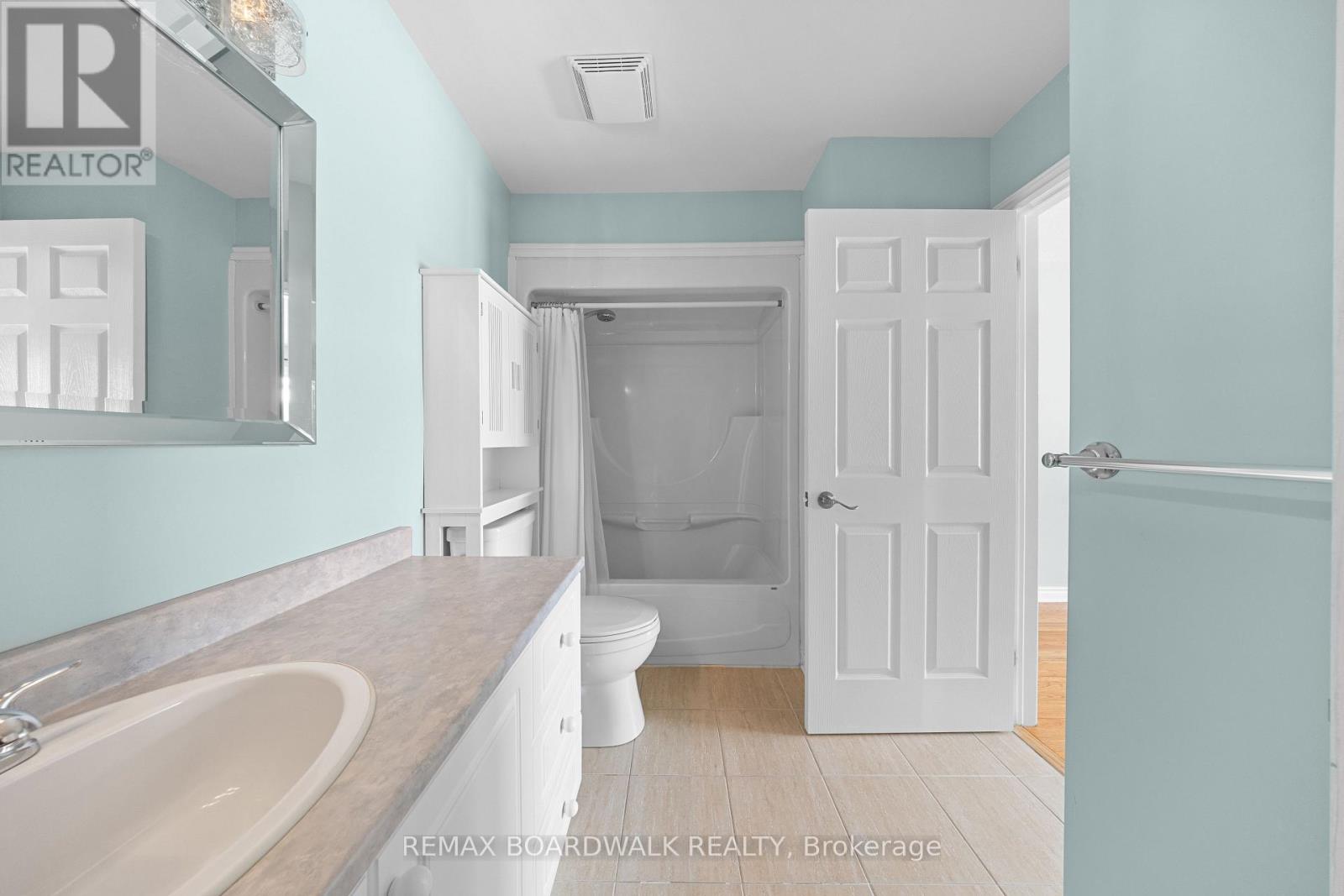 1 Weaver Crescent, Ottawa, Ontario  K2K 3E1 - Photo 16 - X12838850