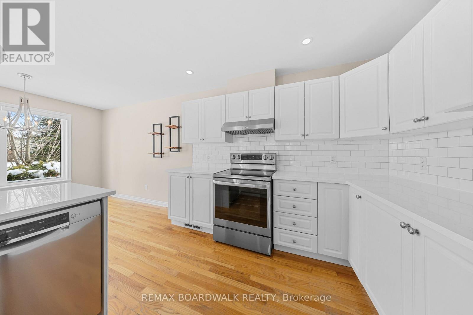 1 Weaver Crescent, Ottawa, Ontario  K2K 3E1 - Photo 24 - X12838850