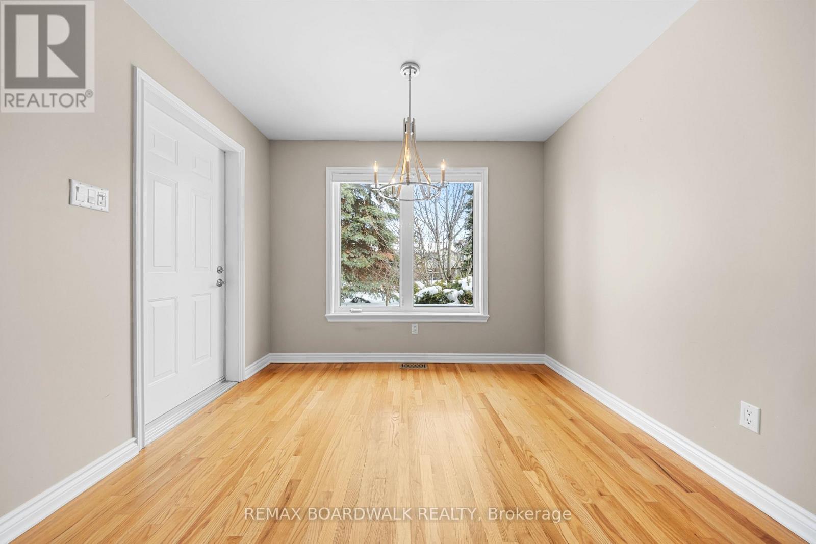 1 Weaver Crescent, Ottawa, Ontario  K2K 3E1 - Photo 26 - X12838850