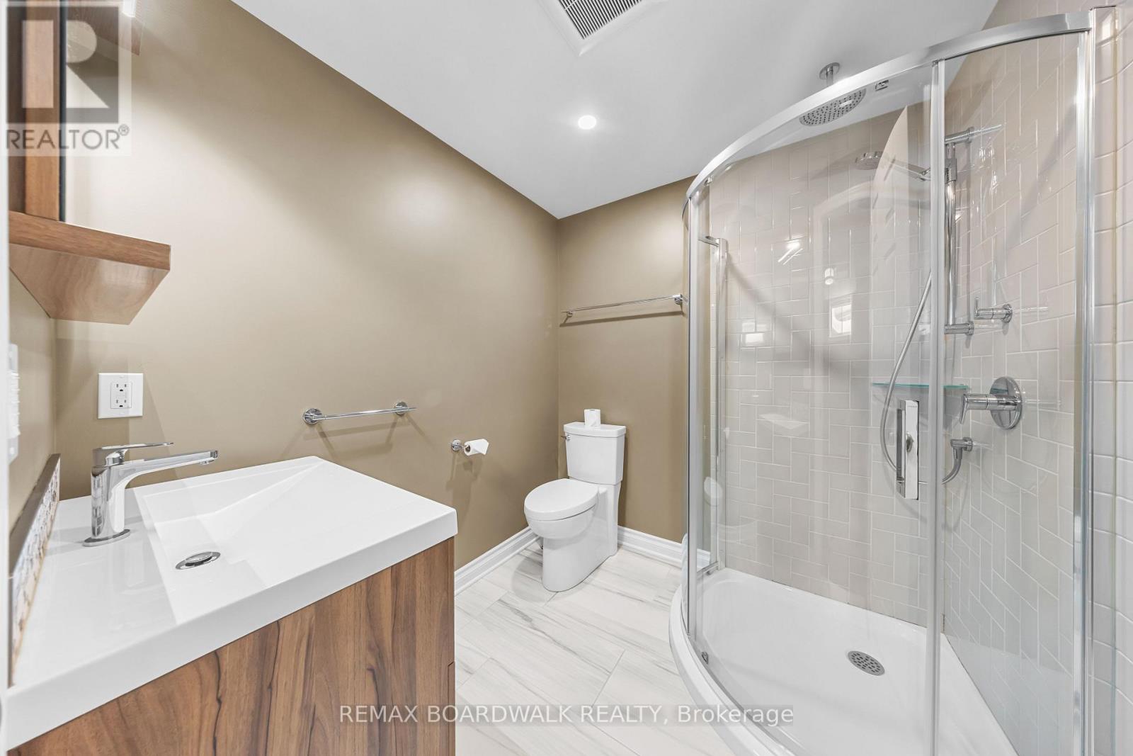 1 Weaver Crescent, Ottawa, Ontario  K2K 3E1 - Photo 32 - X12838850