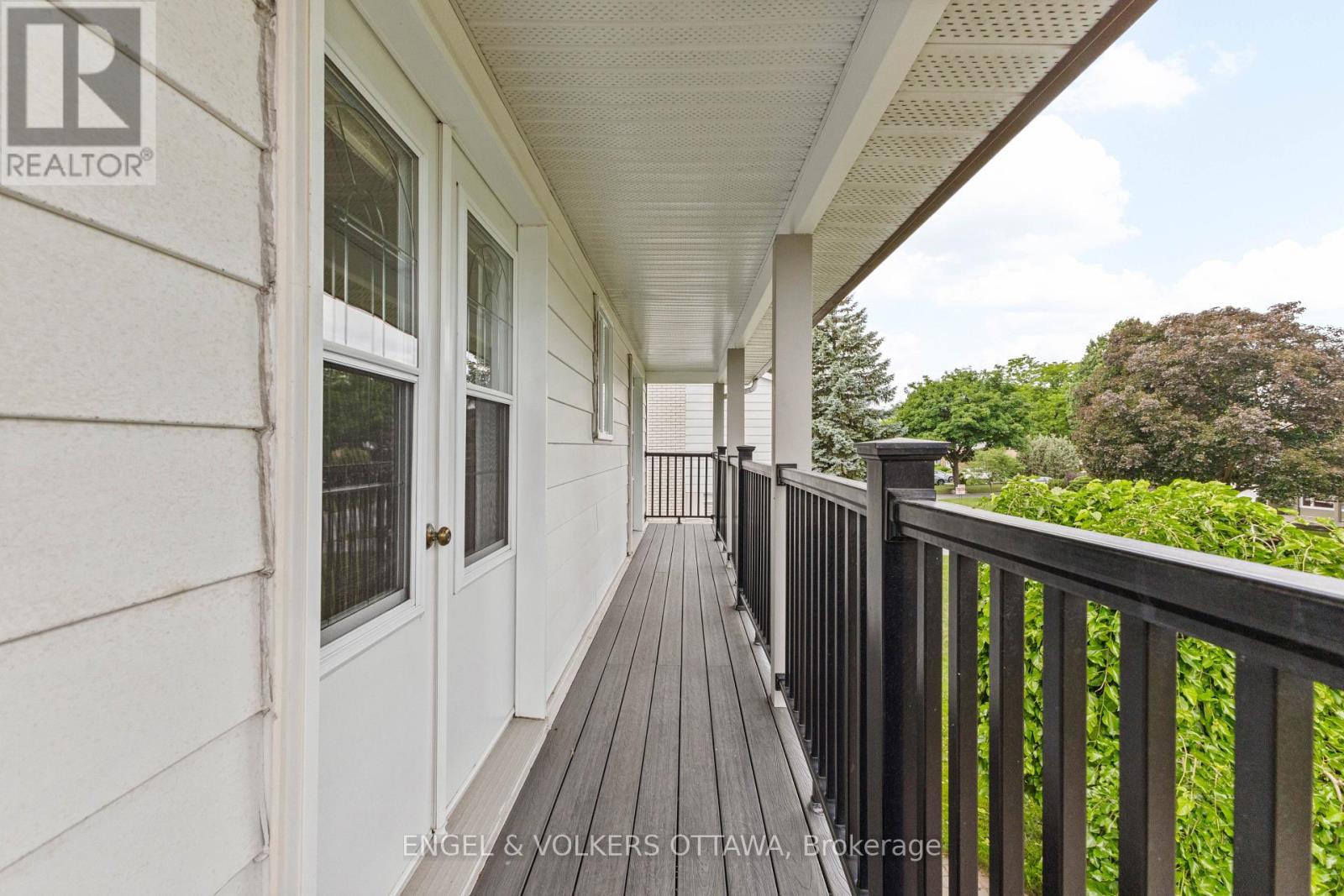 97 Queensline Drive, Ottawa, Ontario  K2H 7J6 - Photo 29 - X12838856