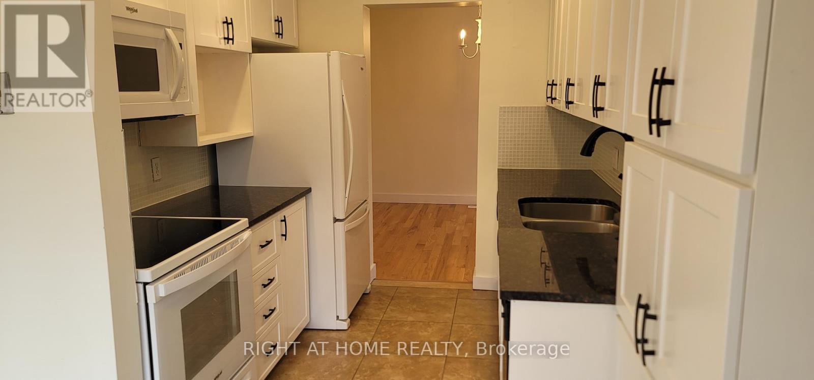 7 Covington Place, Ottawa, Ontario  K2G 6B3 - Photo 8 - X12838896