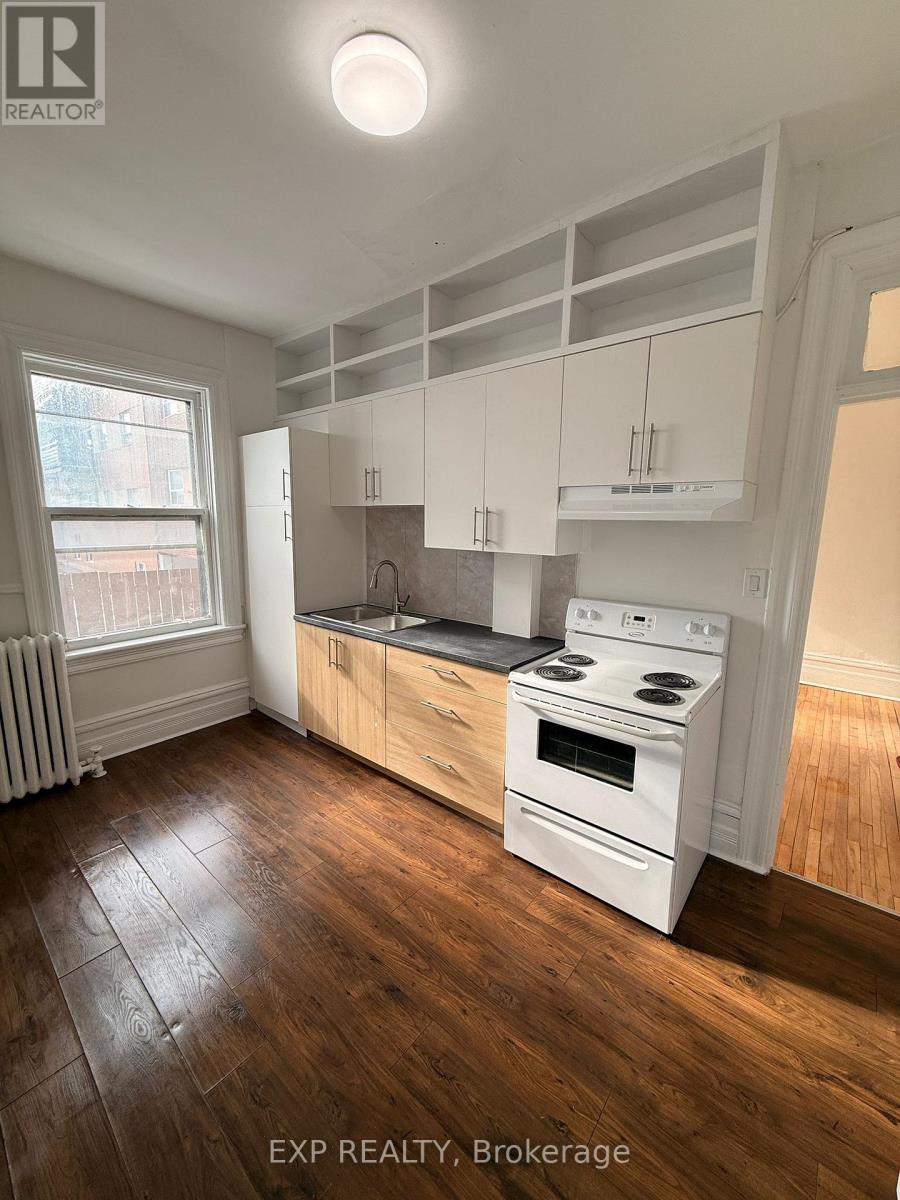 366 Frank Street, Ottawa, Ontario  K2P 0Y1 - Photo 2 - X12838914