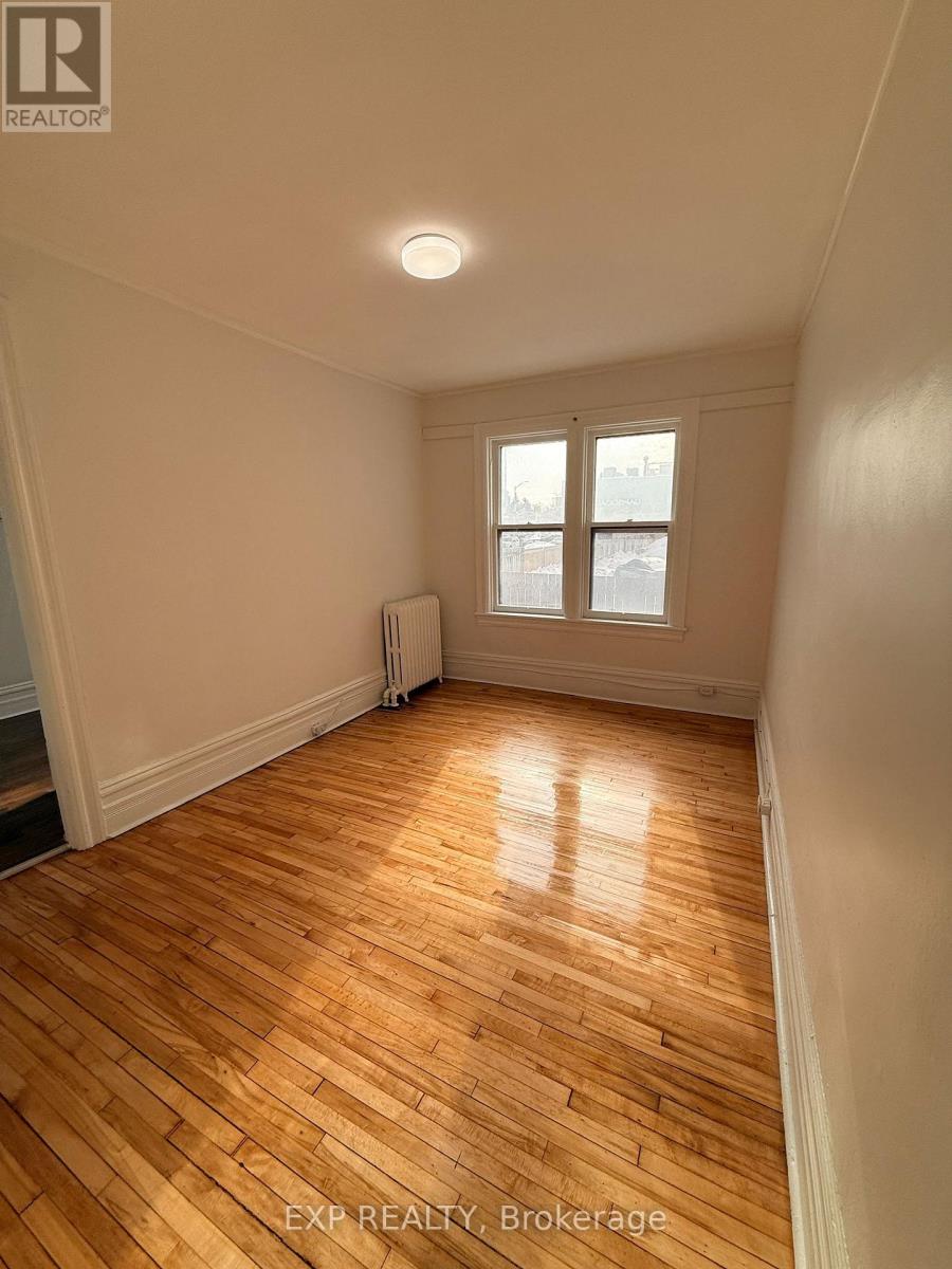 366 Frank Street, Ottawa, Ontario  K2P 0Y1 - Photo 3 - X12838914