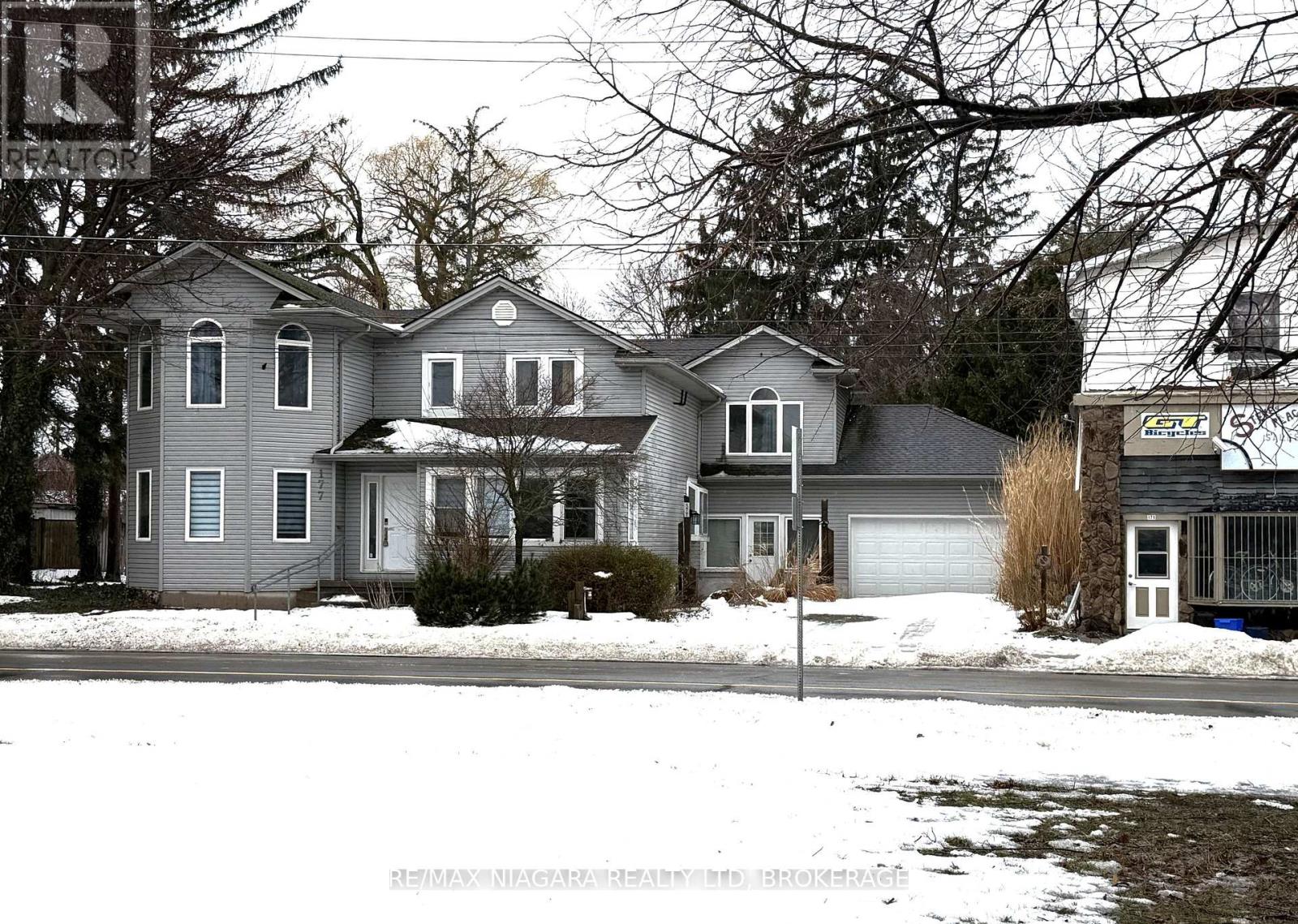 177 Niagara Boulevard, Fort Erie, Ontario  L2A 3G7 - Photo 1 - X12838858