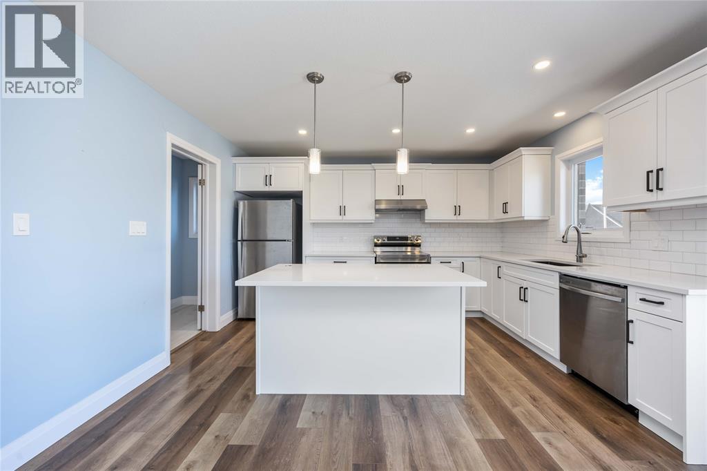 655 Ketter Way, Plympton-Wyoming, Ontario  N0N 1T0 - Photo 11 - 26004366