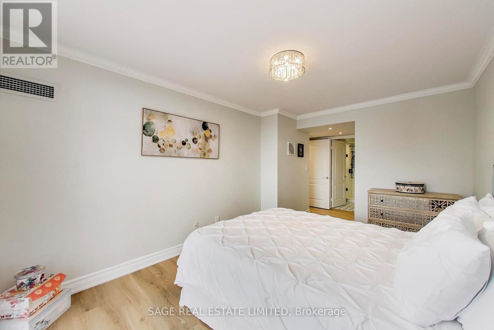 2105 - 5418 Yonge Street, Toronto, Ontario  M2N 6X4 - Photo 17 - C12838748