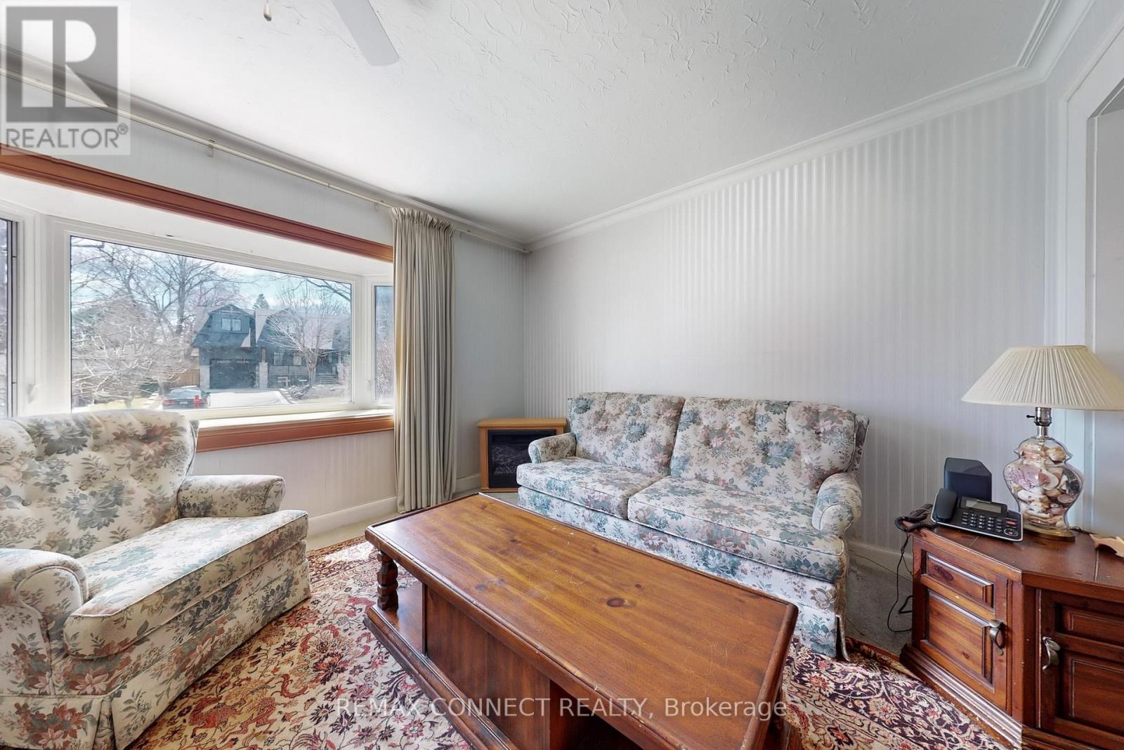 20 Brinloor Boulevard, Toronto, Ontario  M1M 1L2 - Photo 3 - E12838636