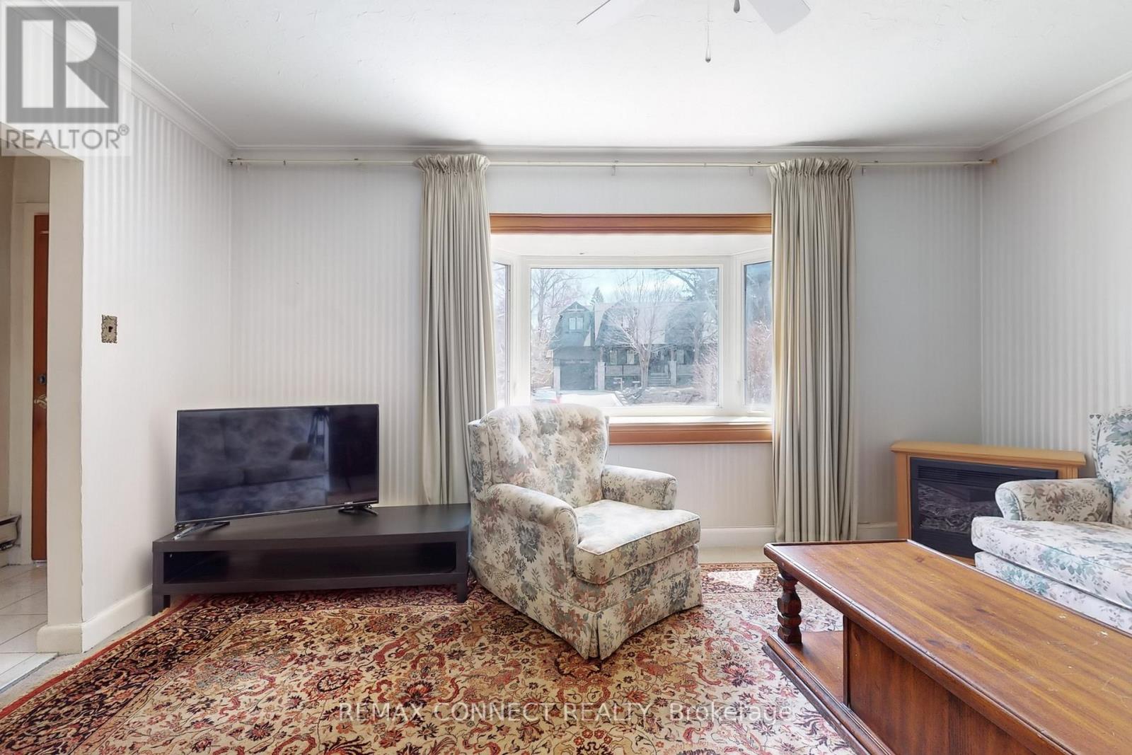 20 Brinloor Boulevard, Toronto, Ontario  M1M 1L2 - Photo 4 - E12838636