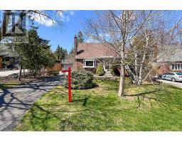 20 BRINLOOR BOULEVARD, Toronto, Ontario