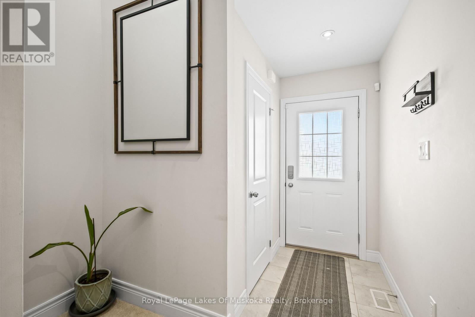 31 Nicole Park Place, Bracebridge, Ontario P1L 0C8 - Photo 5 - X12838822