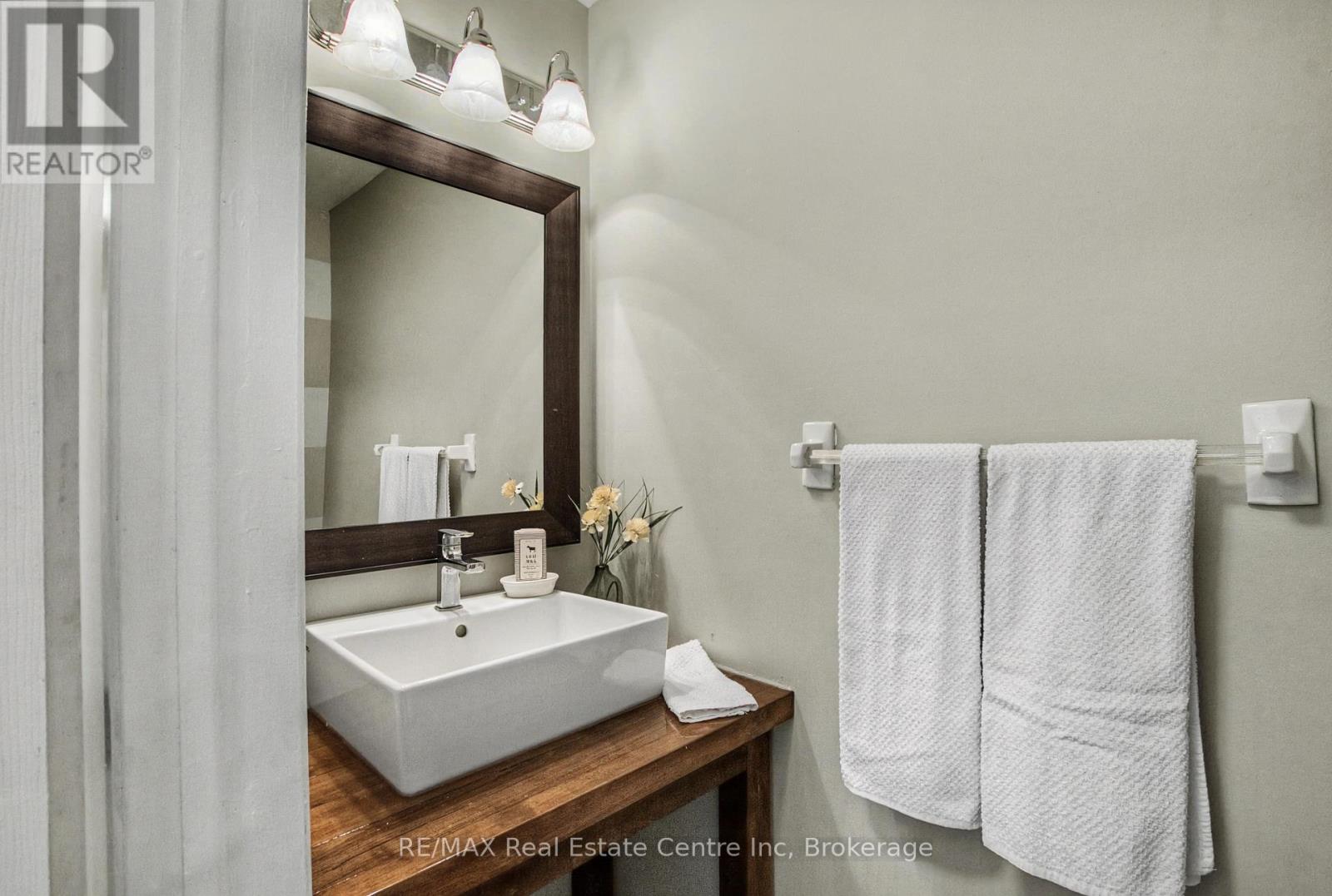 175 Cedar Street, Cambridge, Ontario  N1S 4X9 - Photo 8 - X12838884