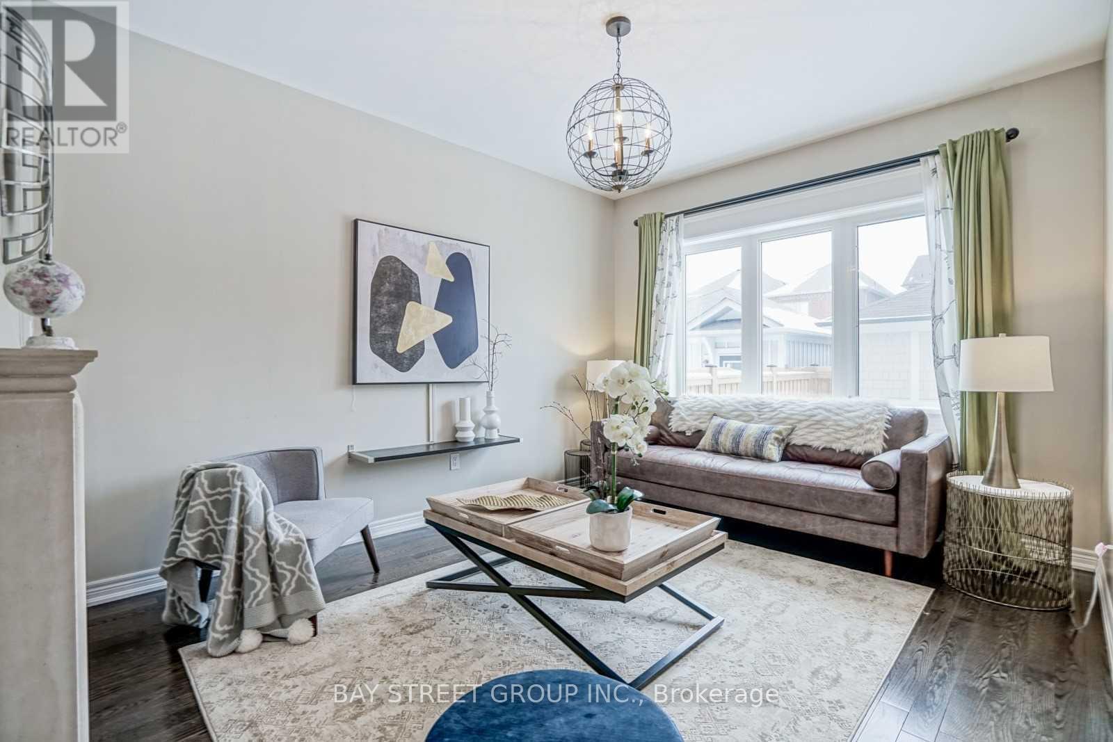 24 Plantain Lane, Richmond Hill, Ontario  L4E 1B9 - Photo 14 - N12838682