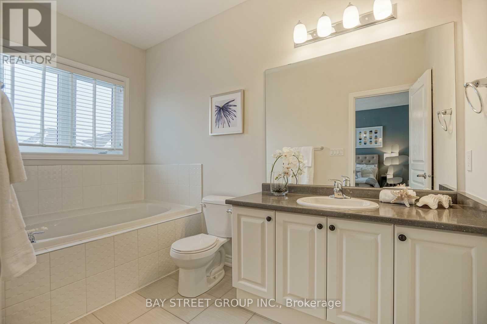 24 Plantain Lane, Richmond Hill, Ontario  L4E 1B9 - Photo 24 - N12838682