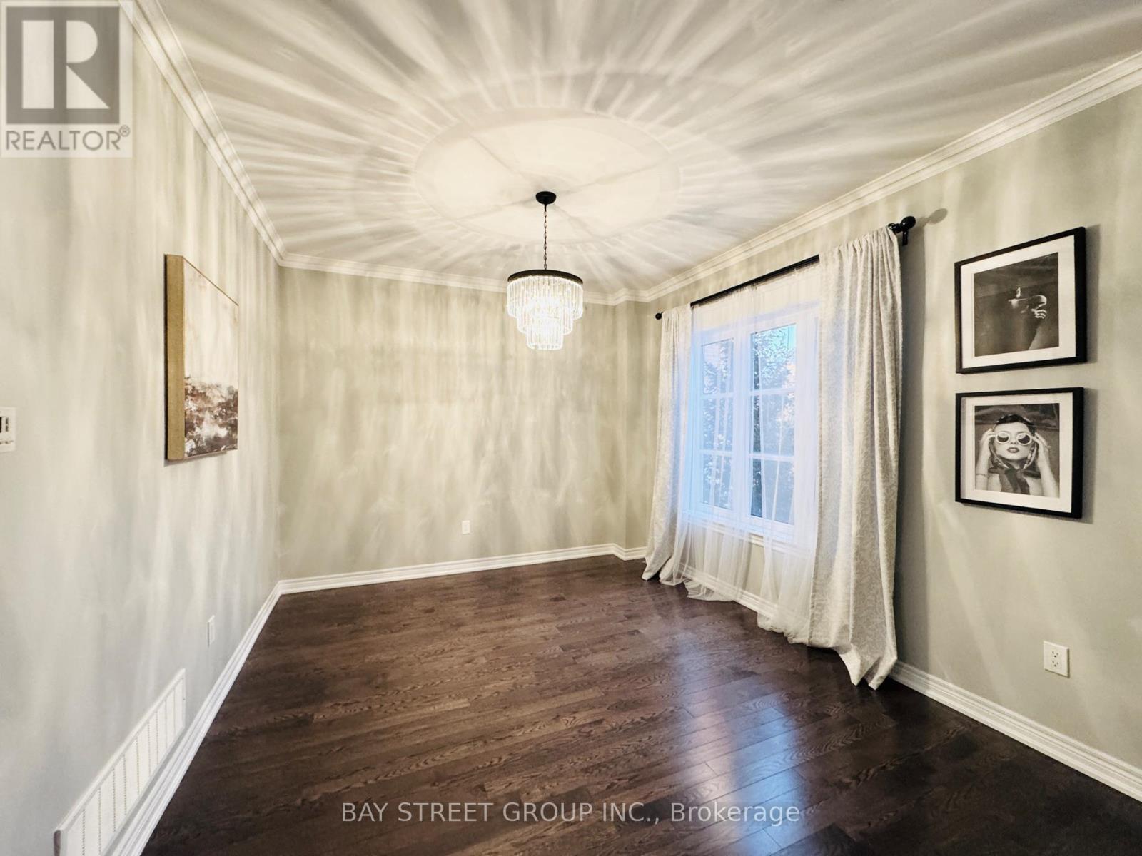 24 Plantain Lane, Richmond Hill, Ontario  L4E 1B9 - Photo 6 - N12838682