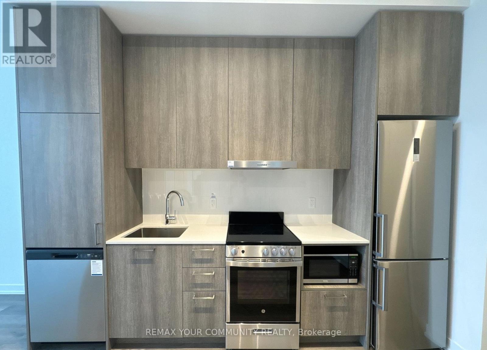 620 - 195 Commerce Street, Vaughan, Ontario  L4K 0P9 - Photo 11 - N12838770