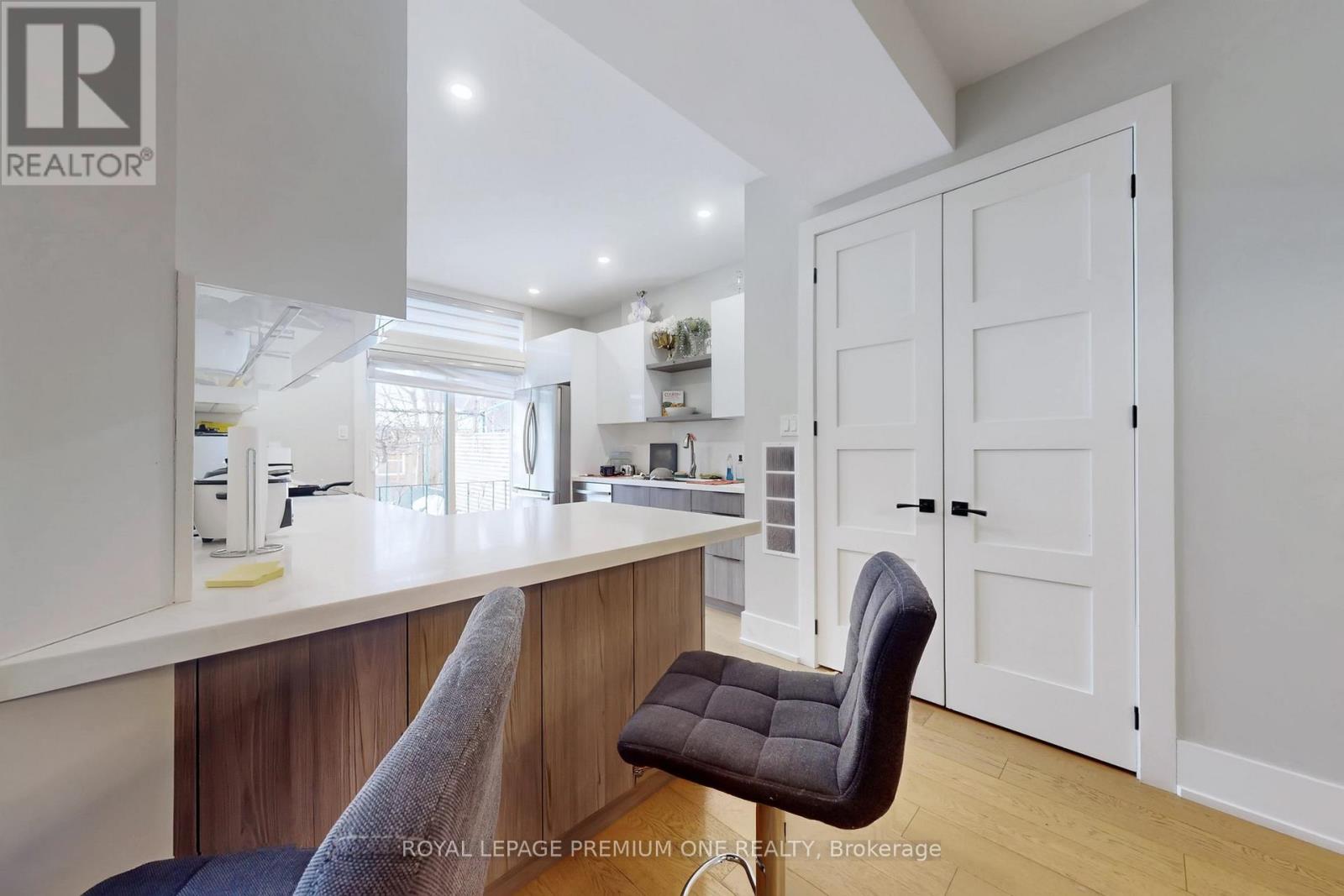 223 Manning Avenue, Toronto, Ontario  M6J 2K8 - Photo 11 - C12825092