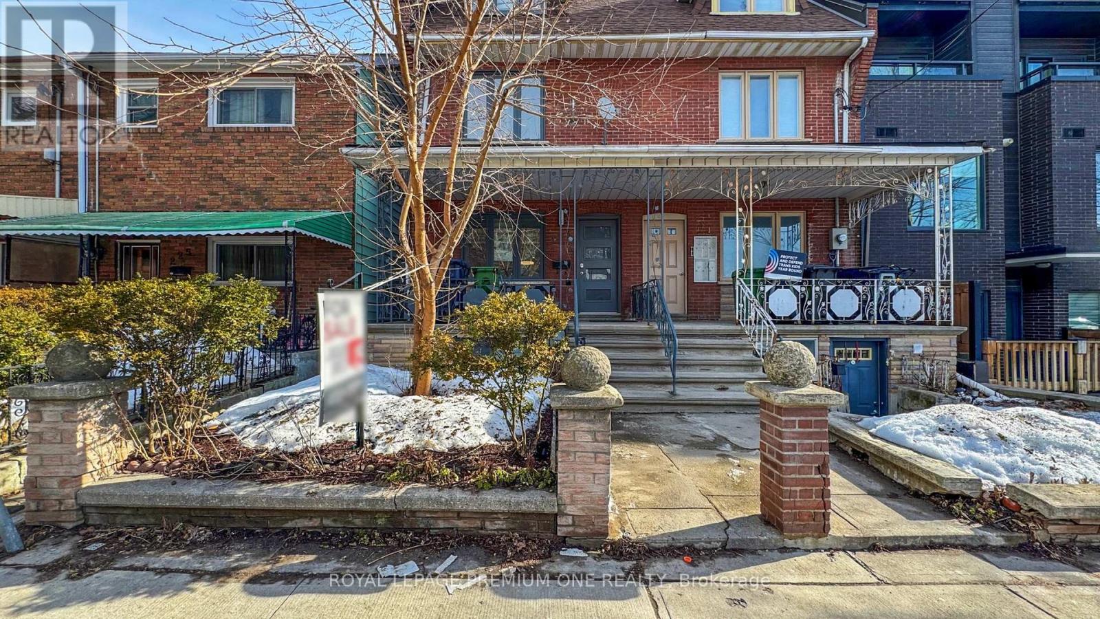 223 Manning Avenue, Toronto, Ontario  M6J 2K8 - Photo 4 - C12825092