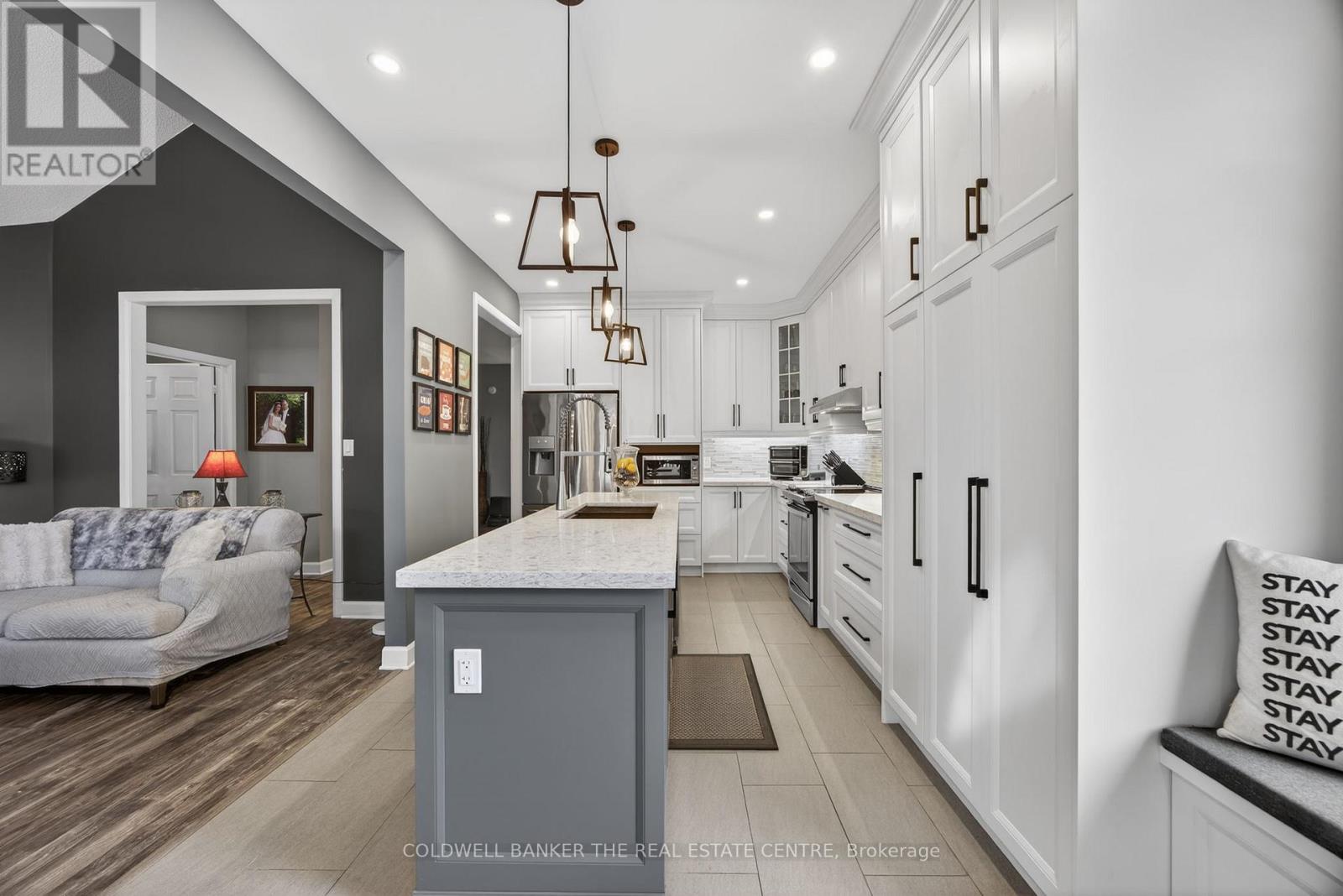 33 Booth Street, Bradford West Gwillimbury, Ontario L3Z 0A4 - Photo 7 - N12804966