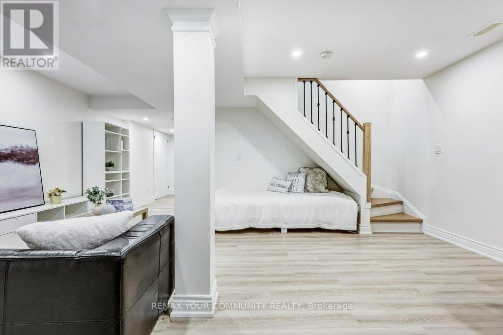 232 Penndutch Circle, Whitchurch-Stouffville, Ontario  L4A 0P1 - Photo 26 - N12838774