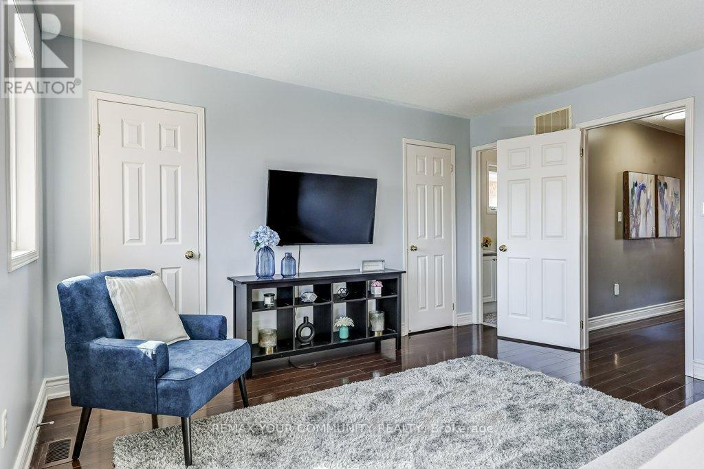 232 Penndutch Circle, Whitchurch-Stouffville, Ontario  L4A 0P1 - Photo 18 - N12838774