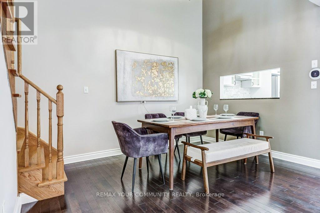 232 Penndutch Circle, Whitchurch-Stouffville, Ontario  L4A 0P1 - Photo 5 - N12838774