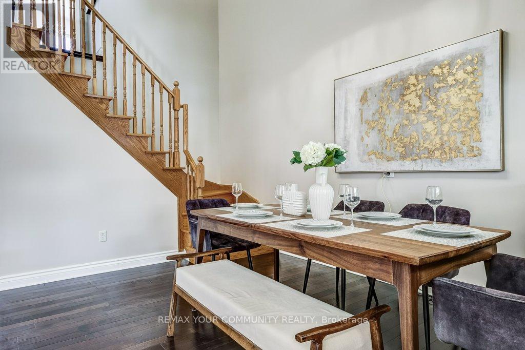 232 Penndutch Circle, Whitchurch-Stouffville, Ontario  L4A 0P1 - Photo 6 - N12838774