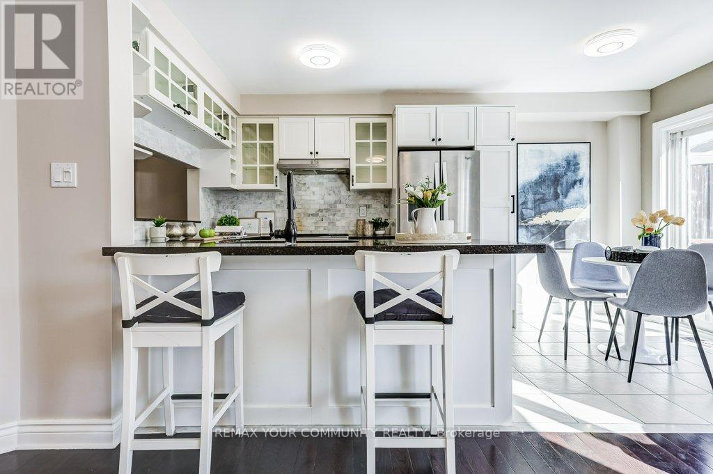 232 Penndutch Circle, Whitchurch-Stouffville, Ontario  L4A 0P1 - Photo 10 - N12838774