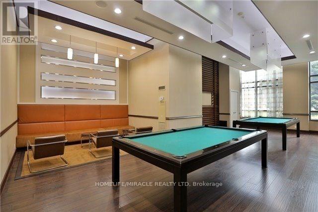 510 - 330 Burnhamthorpe Road W, Mississauga (City Centre), Ontario  L5B 0E1 - Photo 3 - W12838632