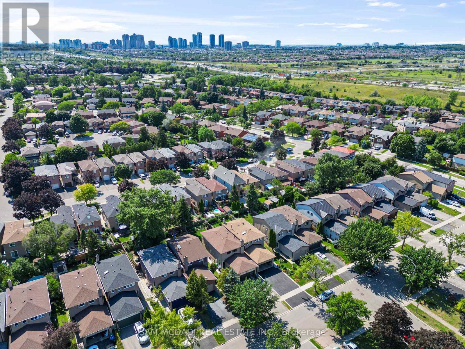 4260 Shelby Crescent, Mississauga, Ontario  L4W 3N5 - Photo 49 - W12838640