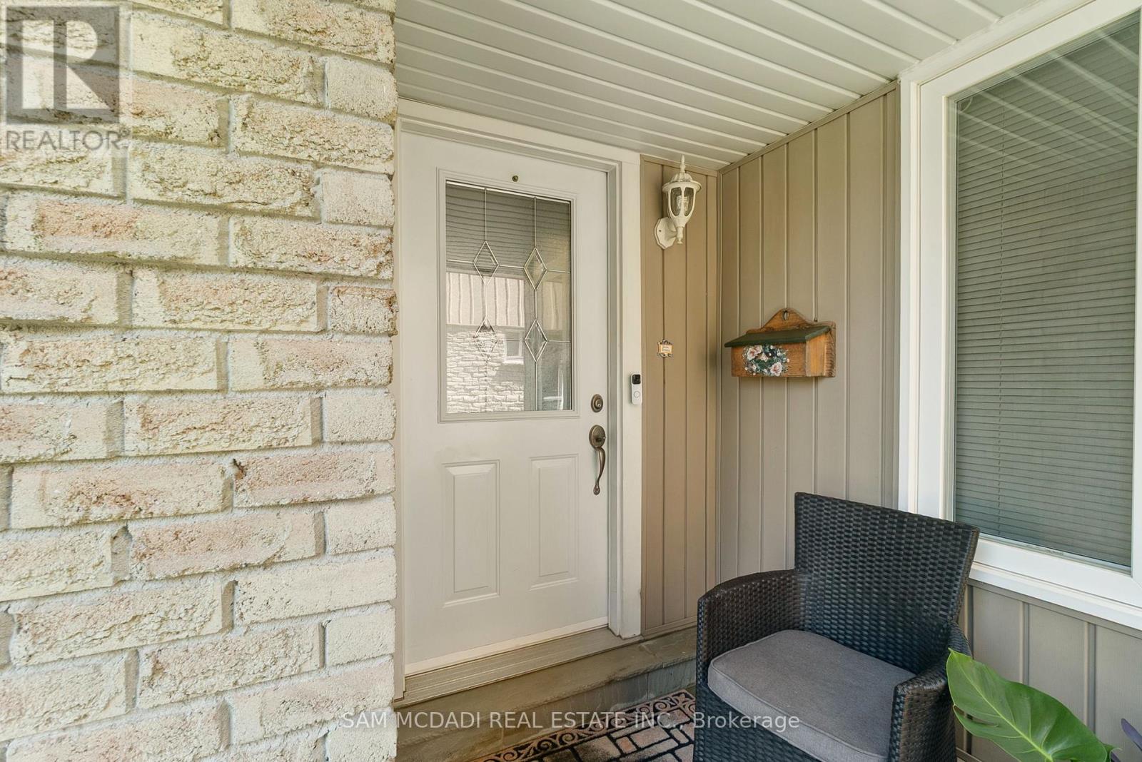 4260 Shelby Crescent, Mississauga, Ontario  L4W 3N5 - Photo 6 - W12838640