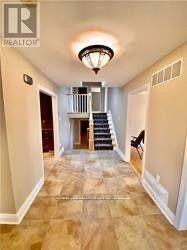 812 Bexhill Road, Mississauga, Ontario  L5H 3L1 - Photo 3 - W12838668