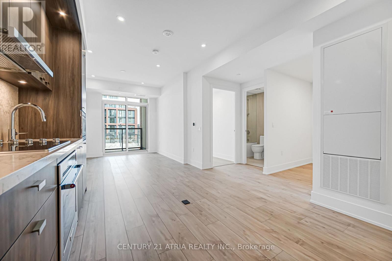 341 - 858 Dupont Street, Toronto, Ontario  M6G 0C1 - Photo 7 - W12838672