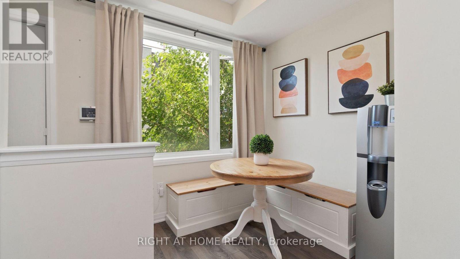 19 Thomas Mulholland Drive, Toronto, Ontario  M3K 0B5 - Photo 5 - W12838676