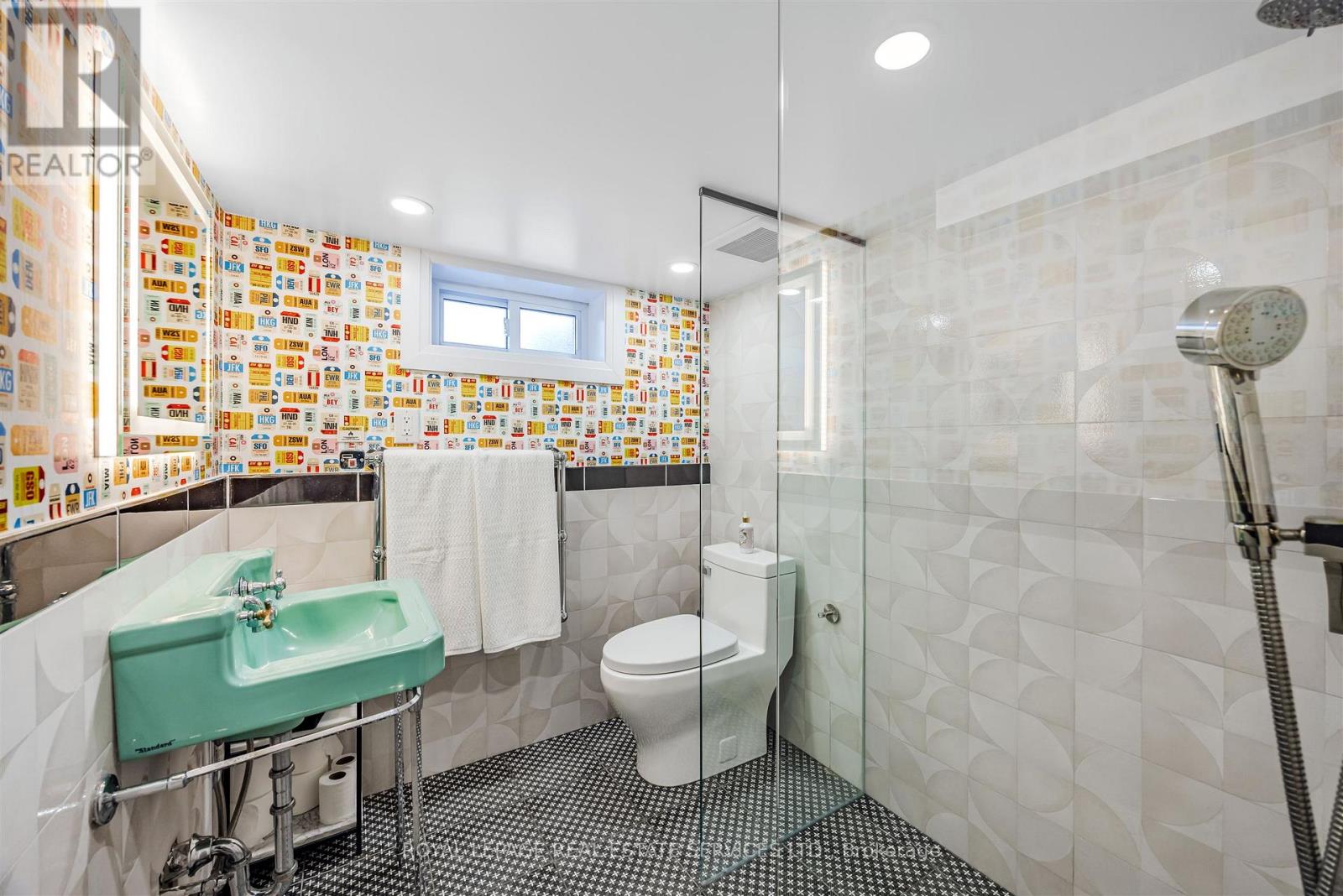 81 Armadale Avenue, Toronto, Ontario  M6S 3W9 - Photo 26 - W12838694