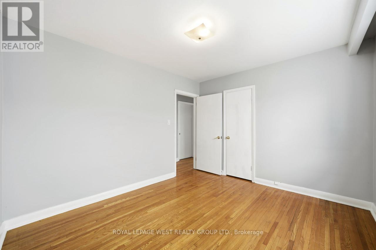 2 - 132 High Park Avenue, Toronto, Ontario  M6P 2S4 - Photo 8 - W12838708