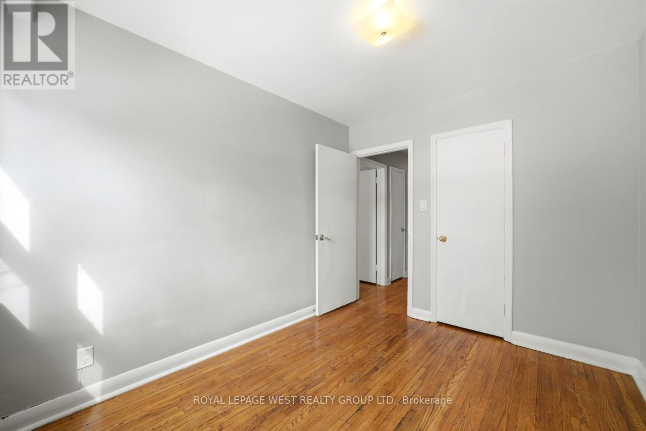 2 - 132 High Park Avenue, Toronto, Ontario  M6P 2S4 - Photo 9 - W12838708