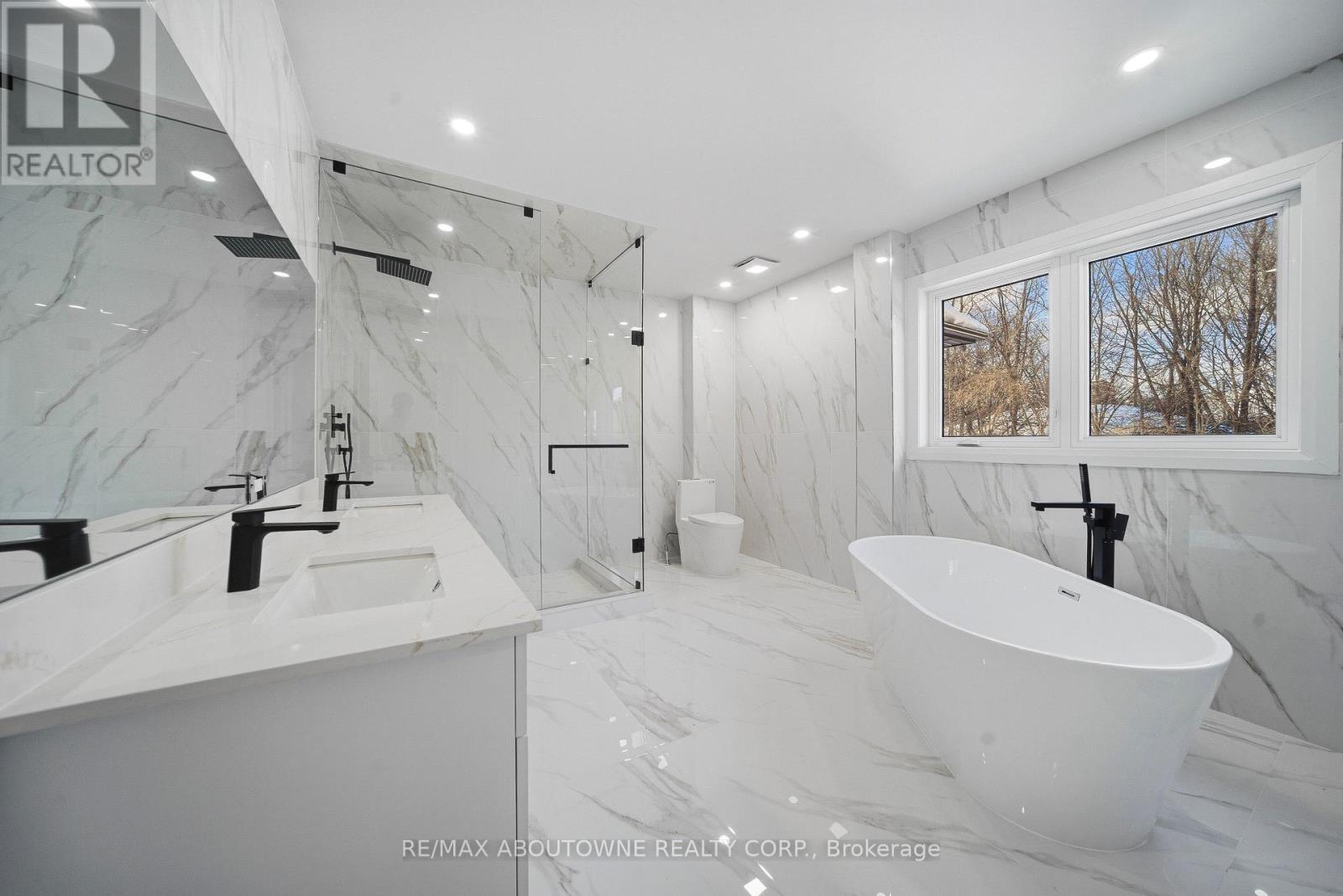 2091 Bridge Road, Oakville, Ontario  L6L 2E8 - Photo 23 - W12838760