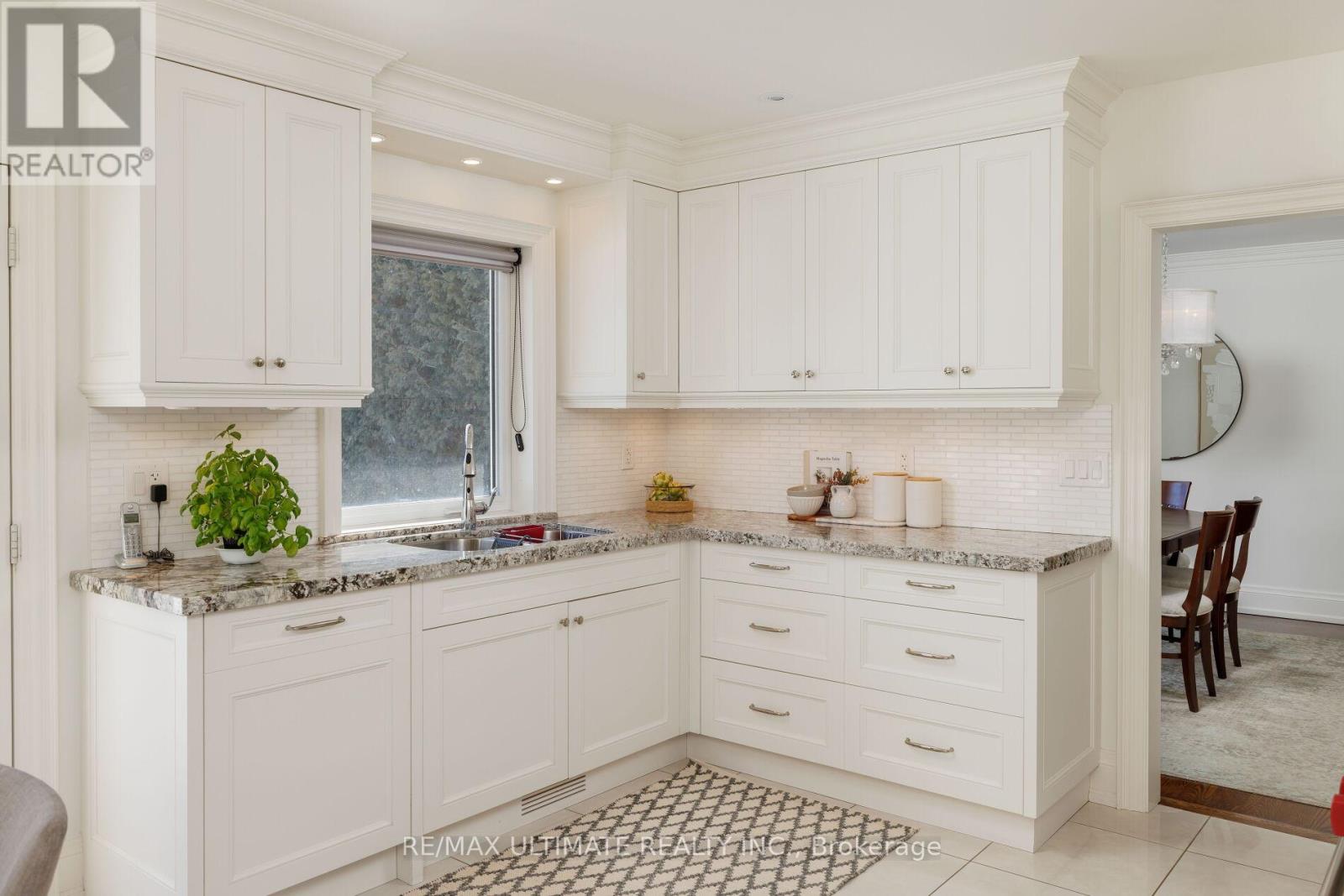 27 Ravensbourne Crescent, Toronto, Ontario  M9A 2A9 - Photo 20 - W12838808